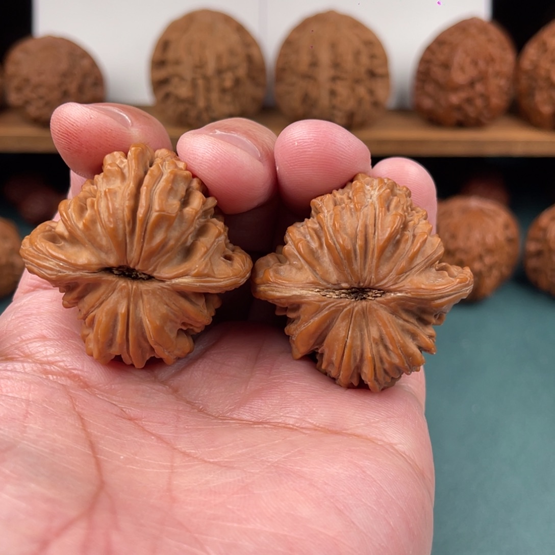 似***来文玩核桃把件文玩核桃平谷一代四座楼40