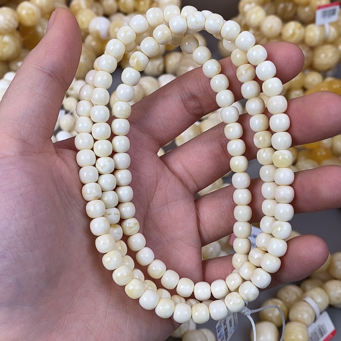 蜜蜡未镶嵌珠宝奇石6.5