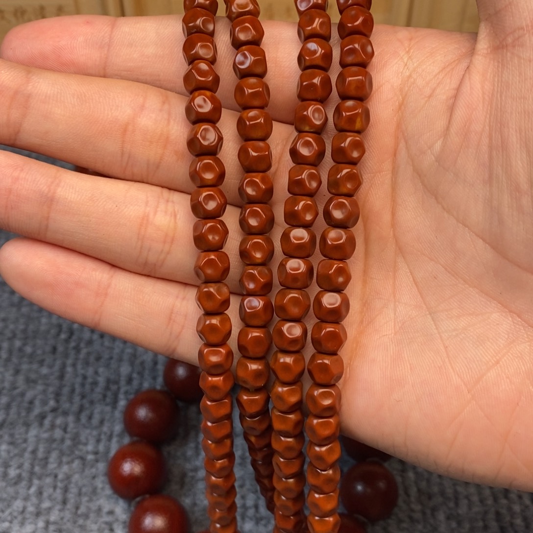 余***金吊坠橄榄核核尖108