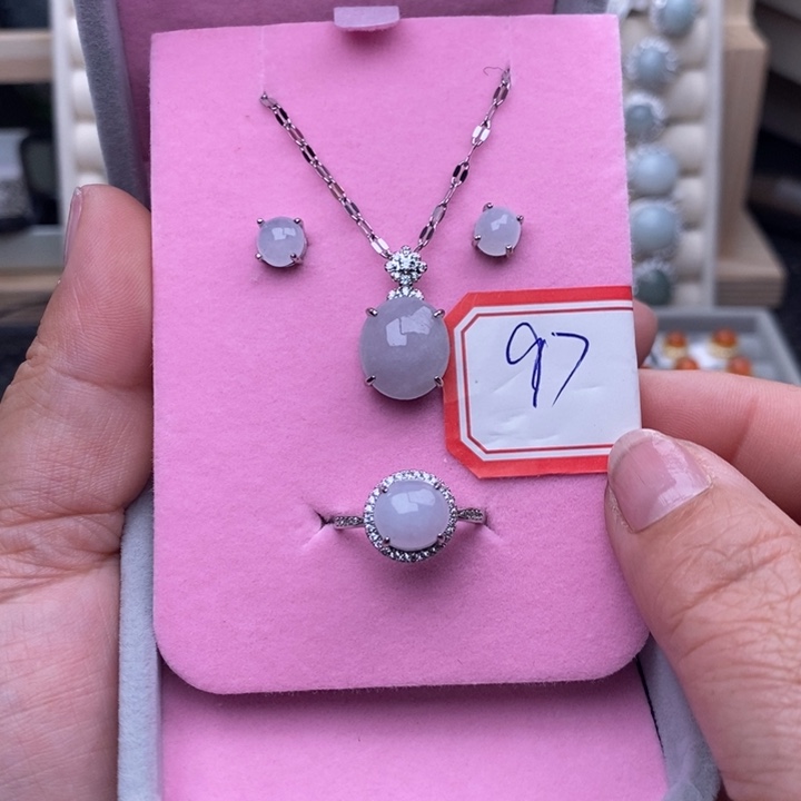 未镶嵌戒指翡翠缅甸