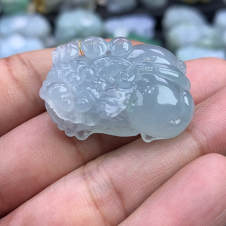 翡翠未镶嵌颈饰天然缅甸翡翠貔貅吊坠