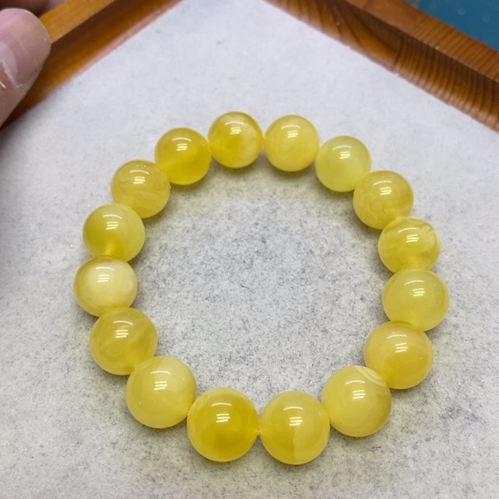 蜜蜡裸石未镶嵌手串