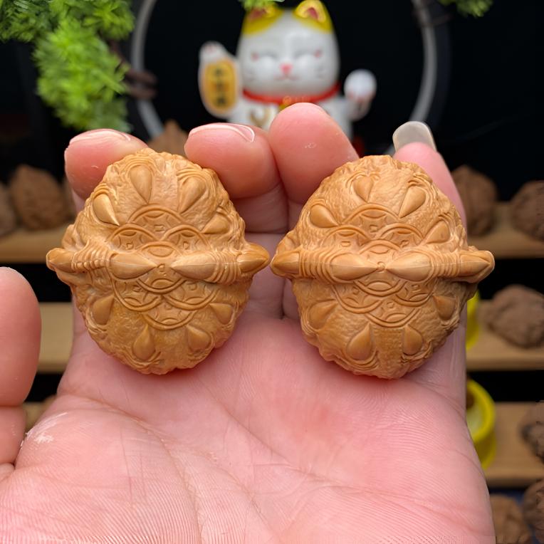 纯手工核桃雕刻43南瓜吞噬一物一图