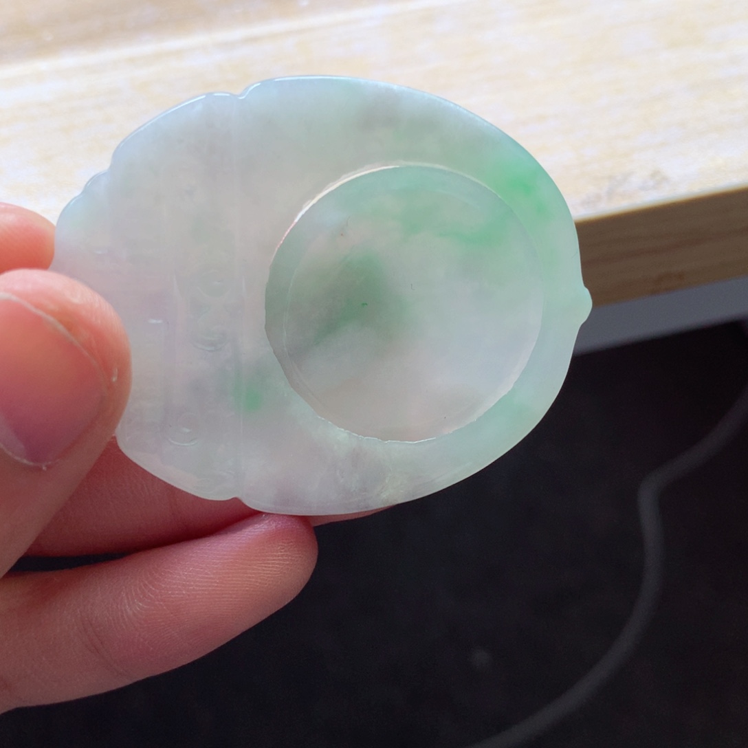 翡翠颈饰未镶嵌吊坠