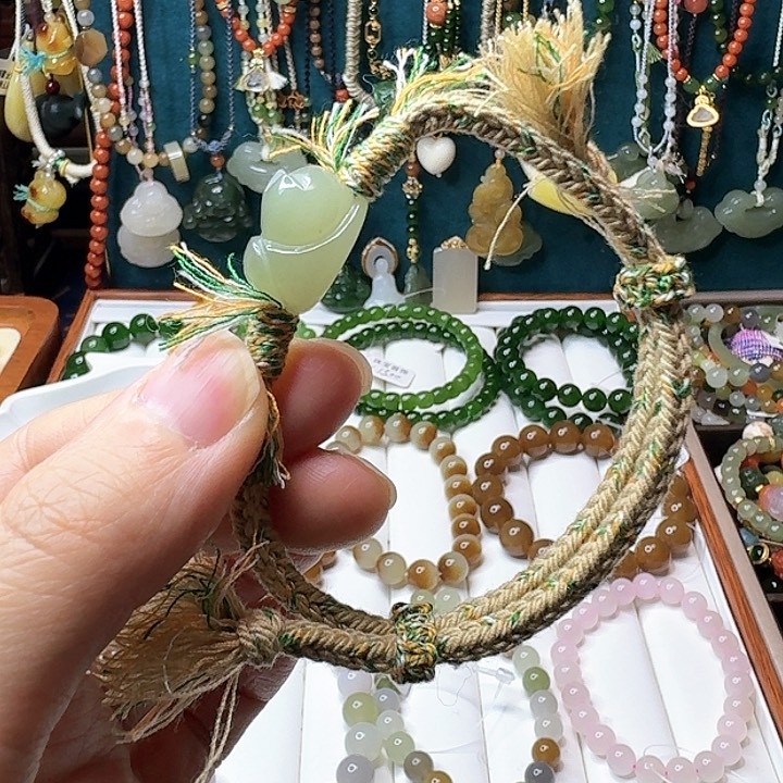 和田玉手链未镶嵌