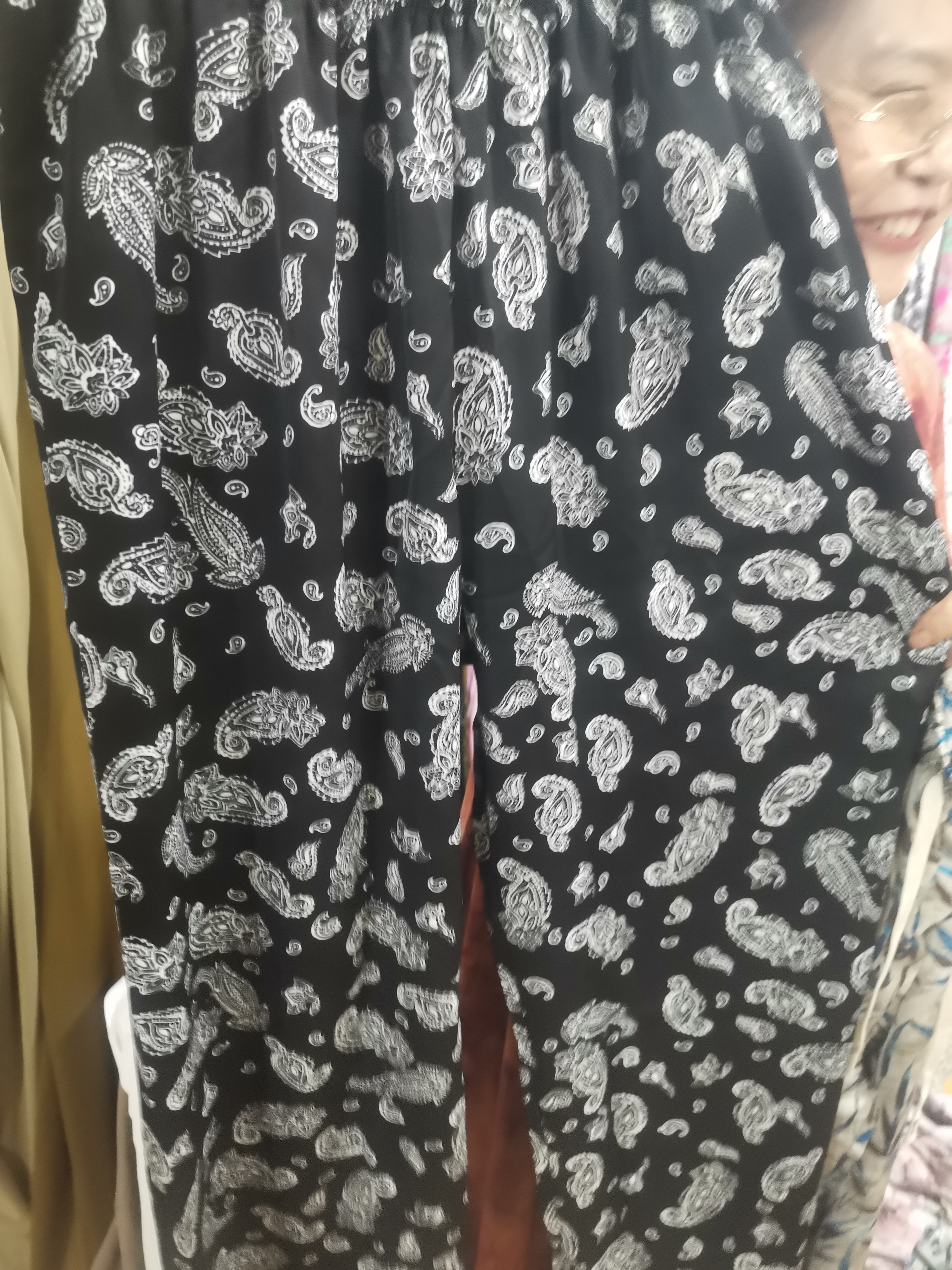 黑色腰果女裤1条面料