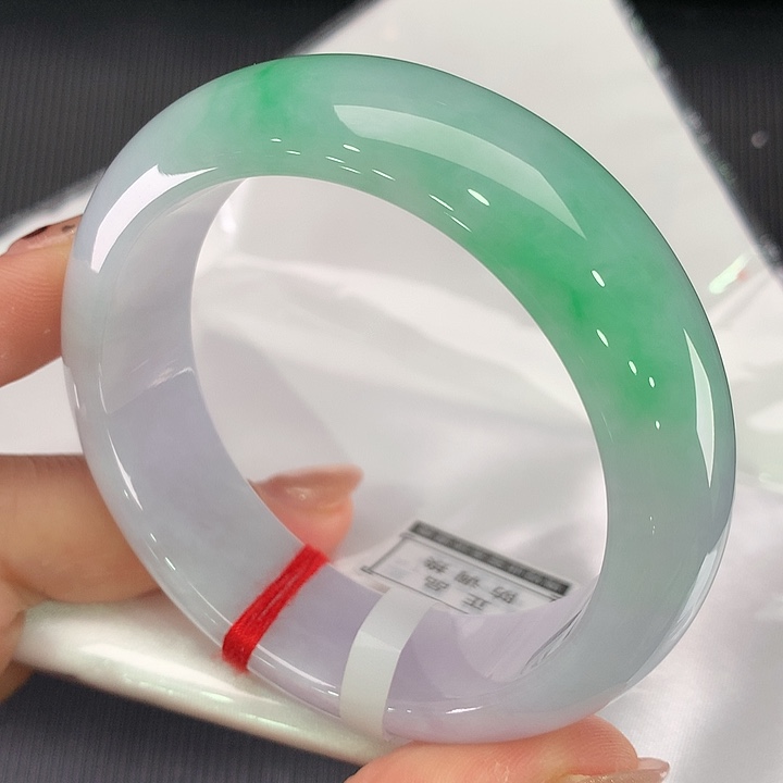 翡翠手镯未镶嵌正圈55-56，轮胎