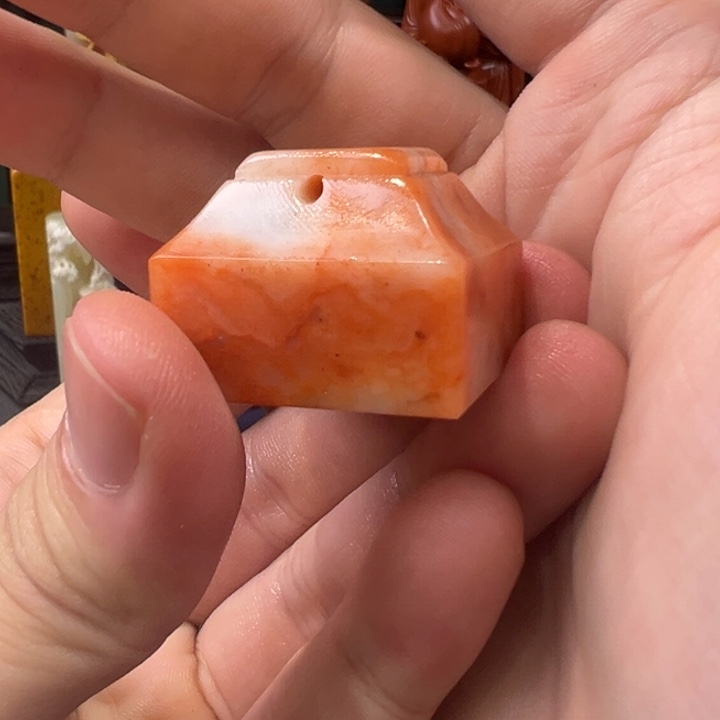 老挝石桃花洞瓦钮