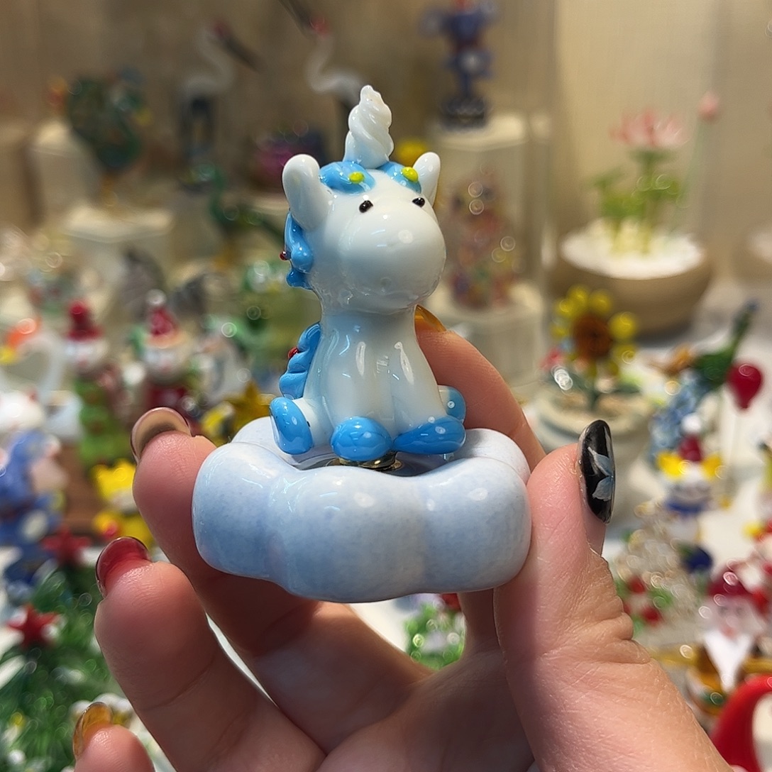 琉璃手工艺品旋转独角兽