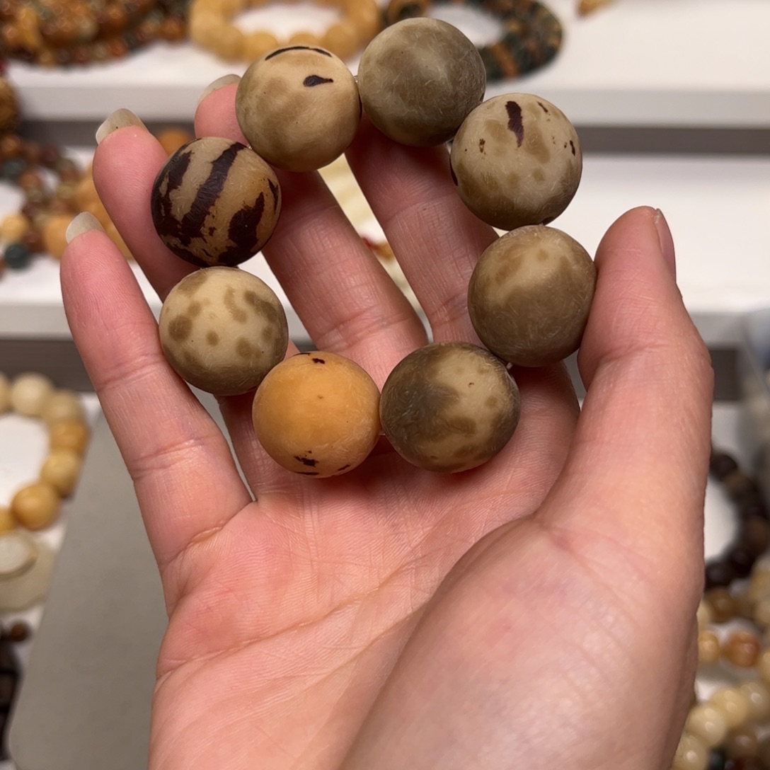 白玉菩提吊坠原子手捻一个