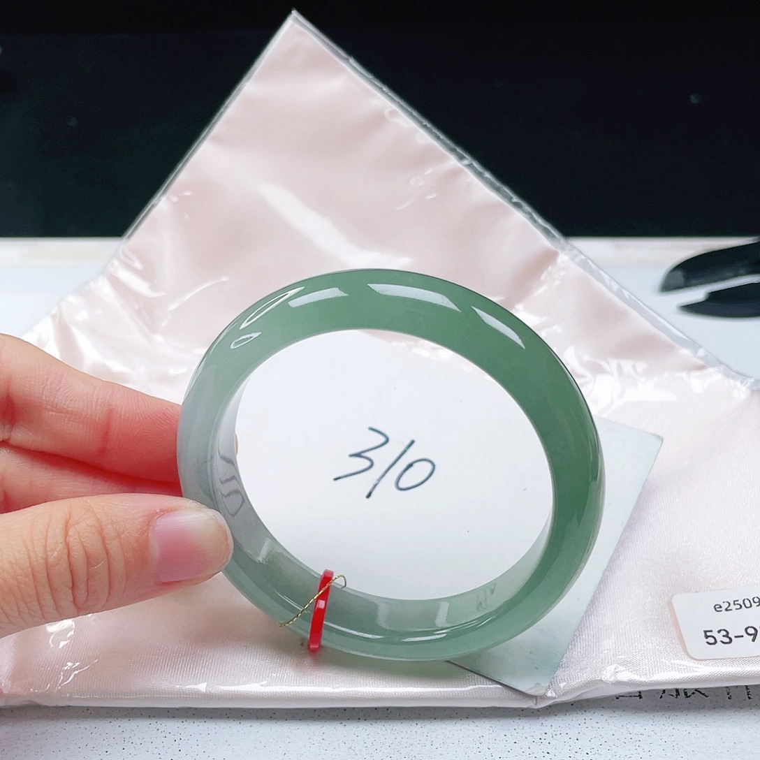 翡翠未镶嵌手镯53正圈