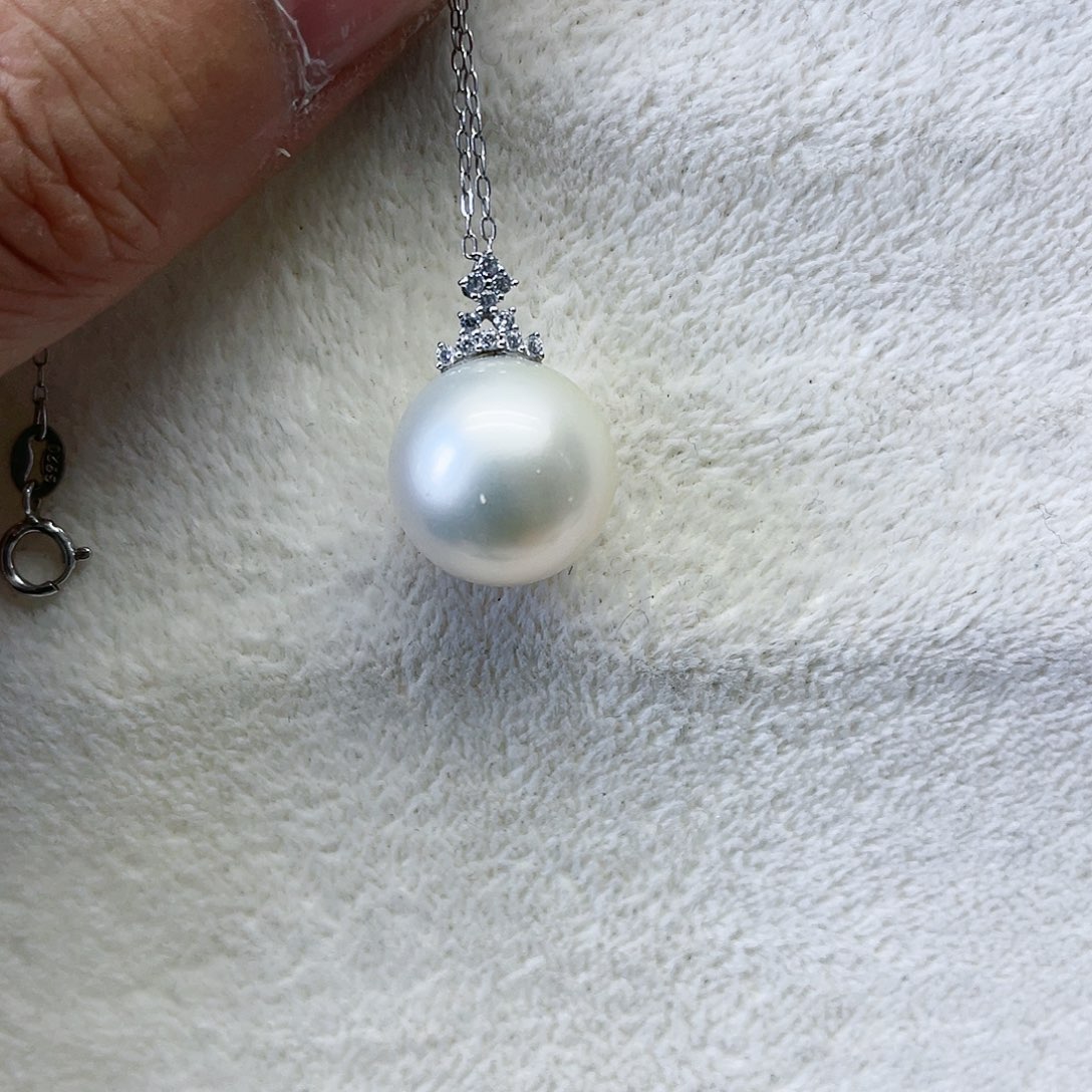 海水珍珠颈饰18K金镶嵌