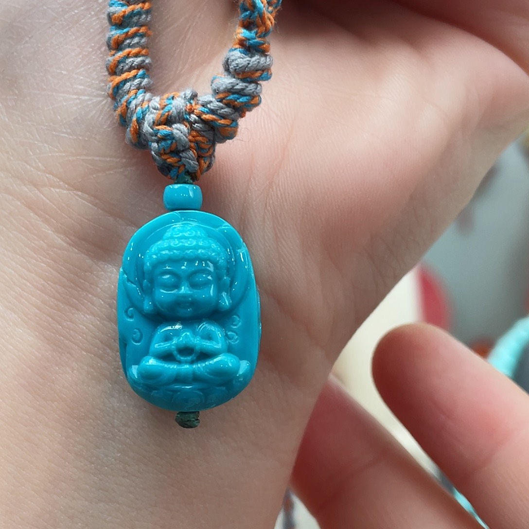 绿松石颈饰未镶嵌