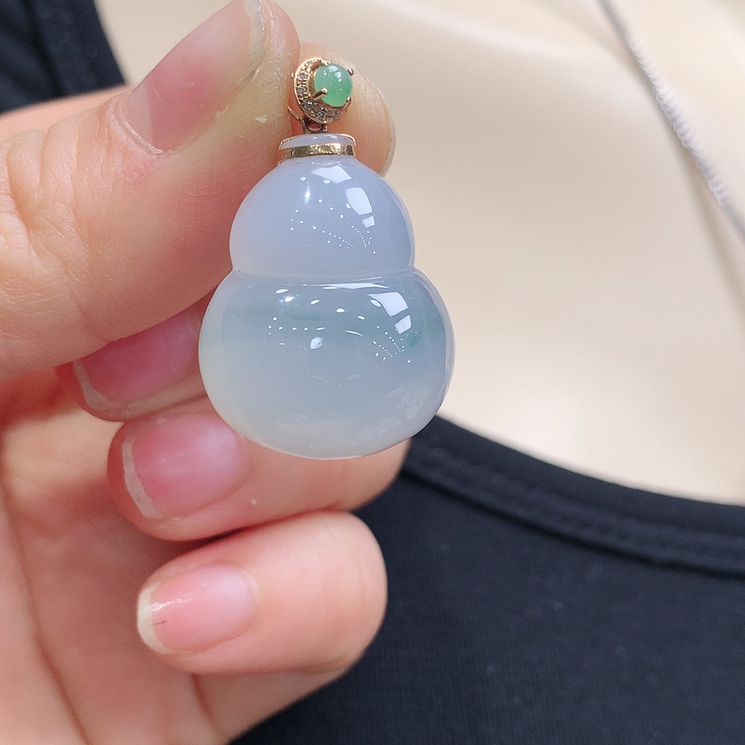 翡翠颈饰18K金镶嵌葫芦