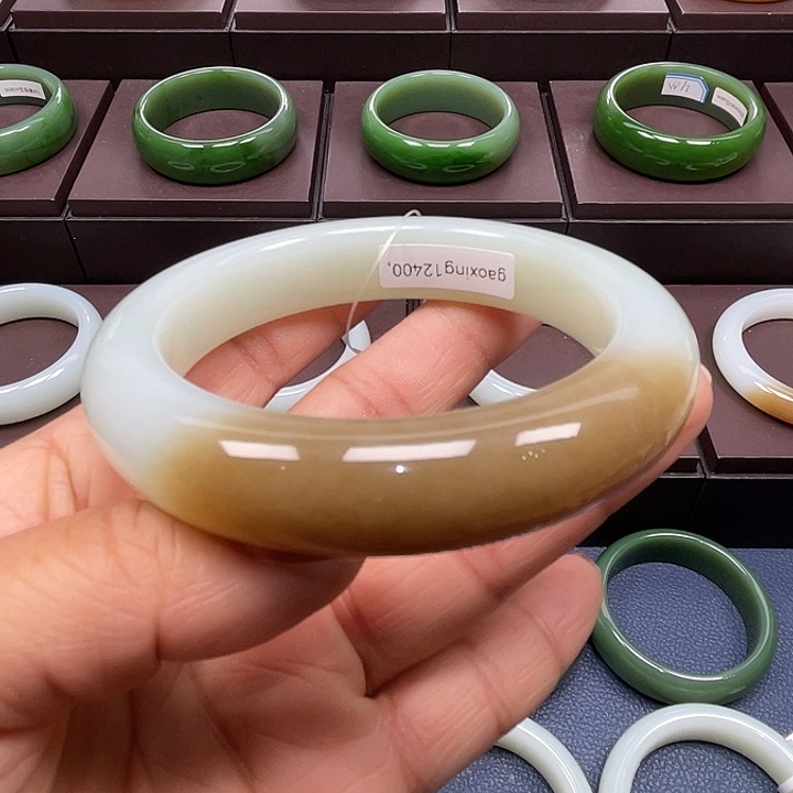 和田玉未镶嵌手镯6162