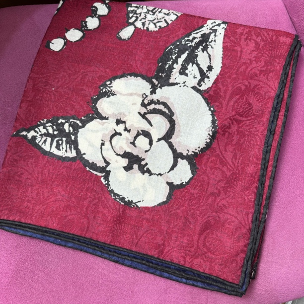 丝纡 【奢华珠宝】双面异色提花丝毛135*135大披肩