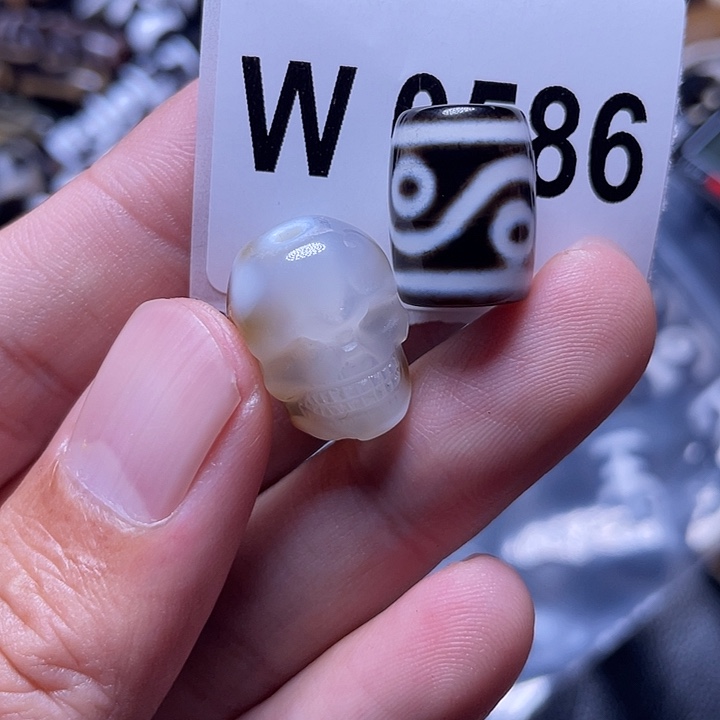 玛瑙/玉髓颈饰未镶嵌微瑕