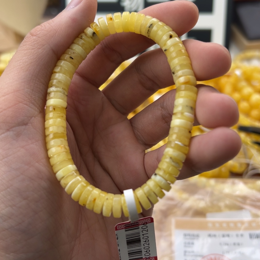 琥珀珠宝奇石未镶嵌