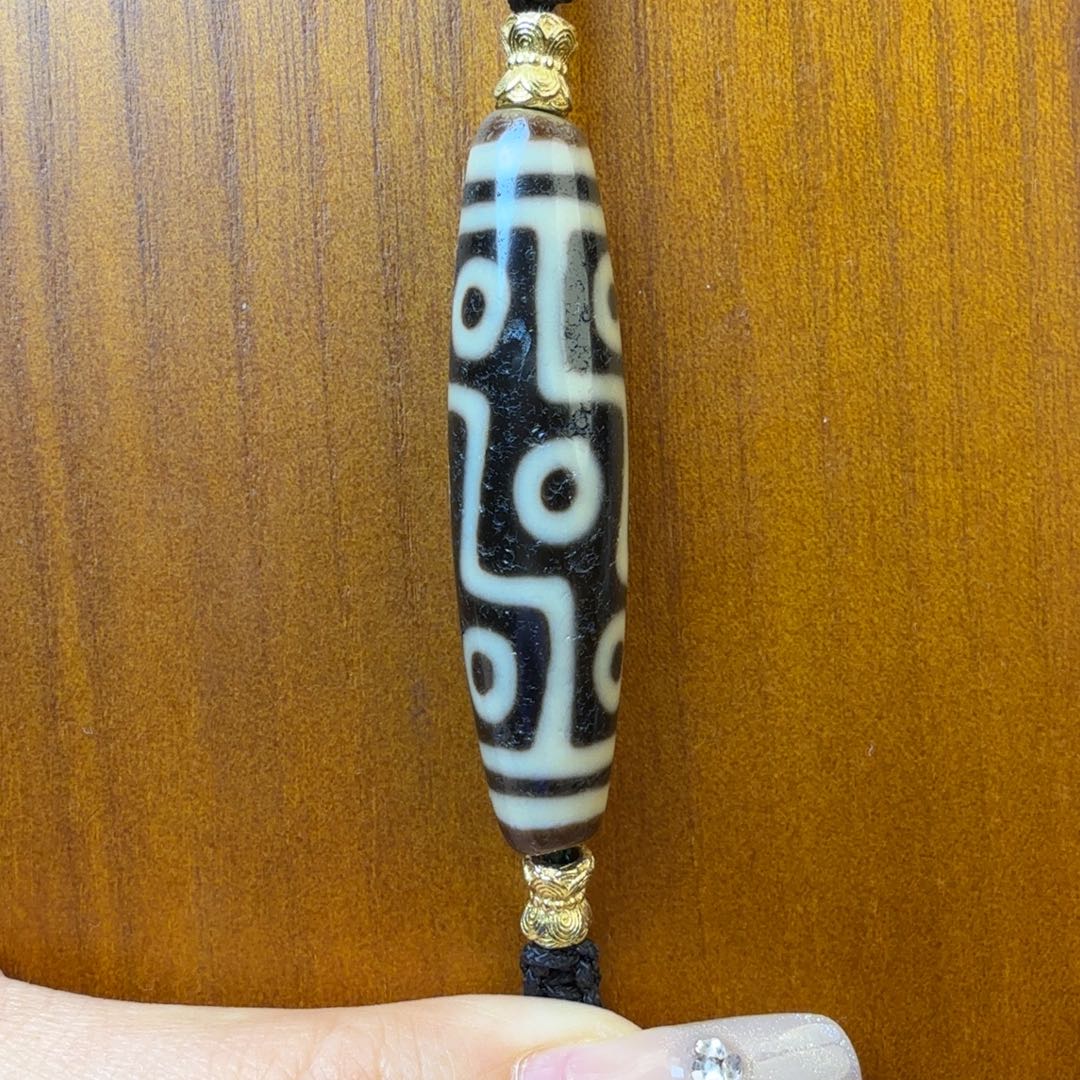 旦***玛瑙/玉髓未镶嵌颈饰54.8-13.2（黑砂）