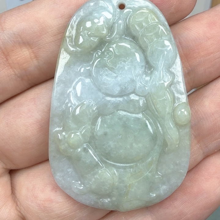 翡翠挂件未镶嵌翡翠