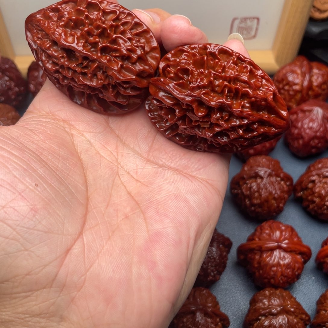 文玩核桃把件知*核桃