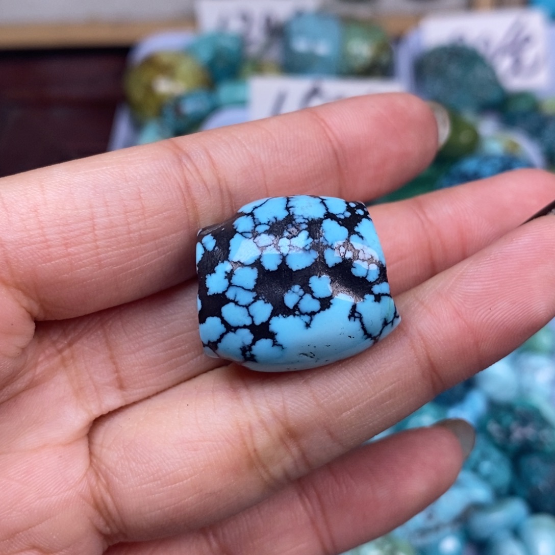 绿松石未镶嵌挂件