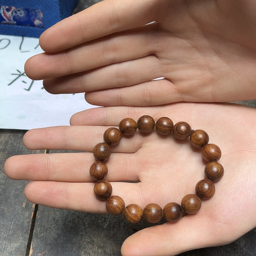 大叶紫檀（黑酸枝木类）