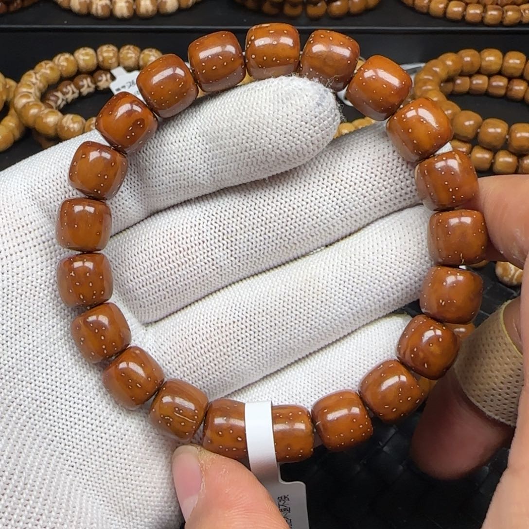 手串紫金鼠11mm实心老型（咖皮老料）272