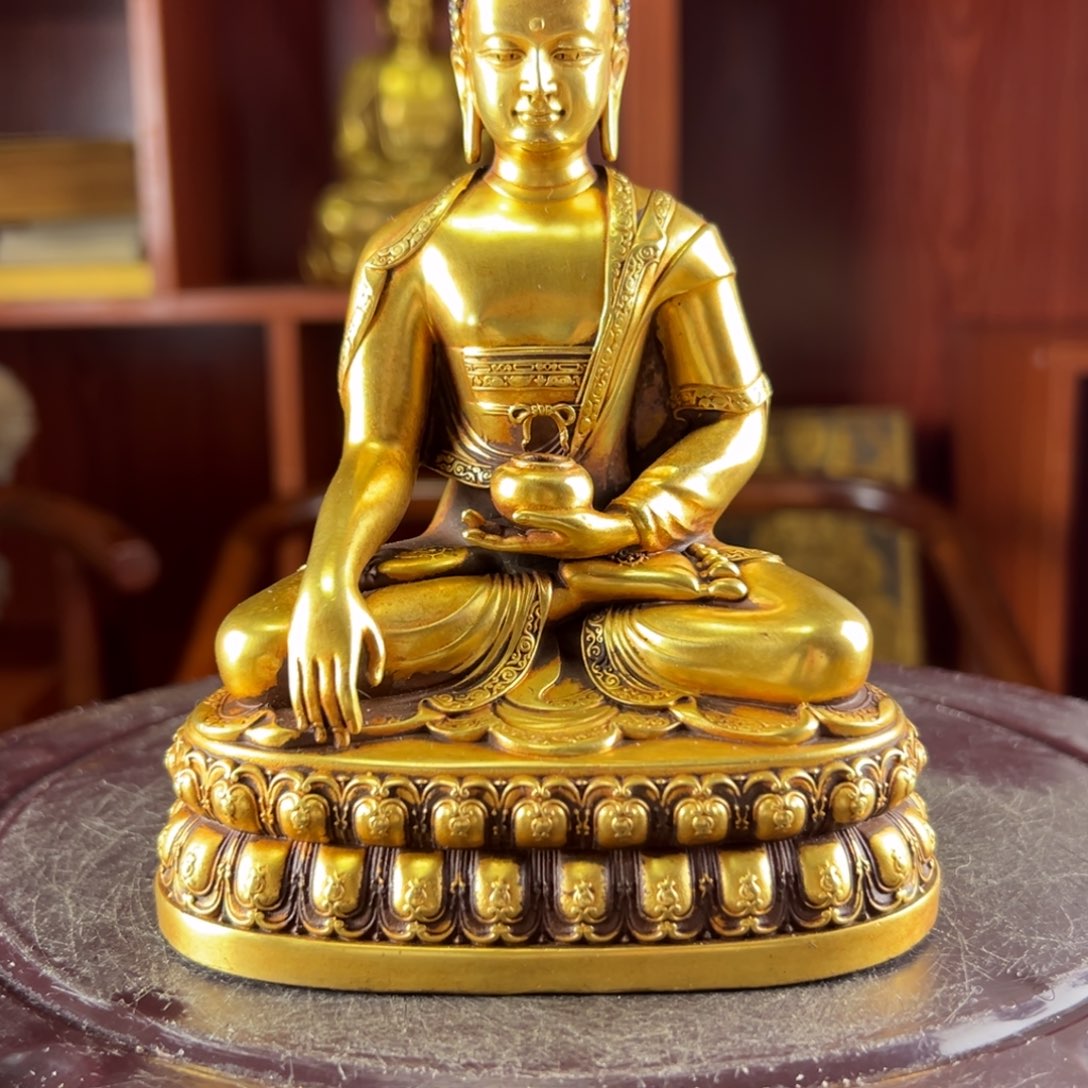 谭***@佛像的造型和造型