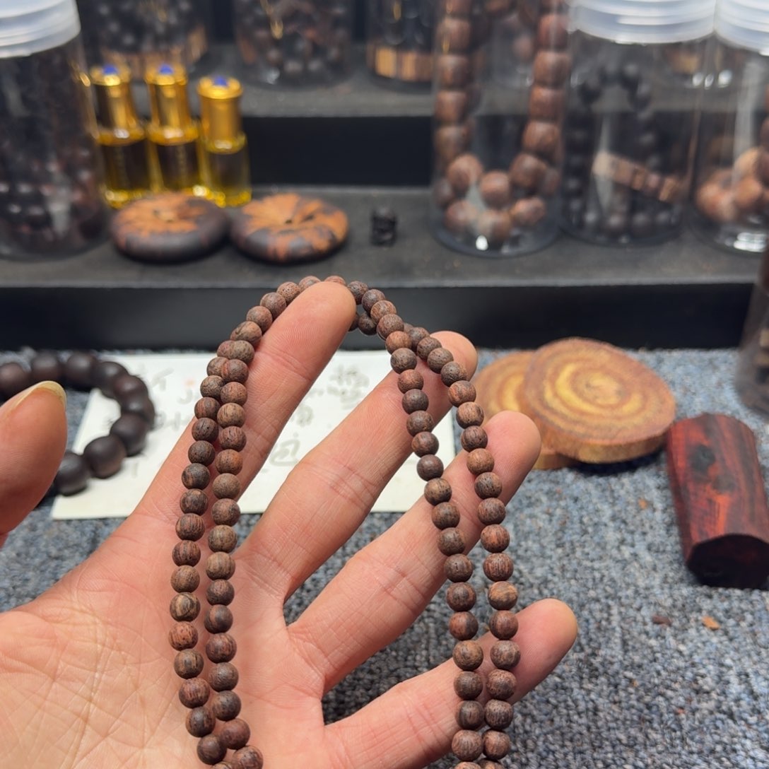 藤类胭脂红0.6×108颗多圈圆珠降真香