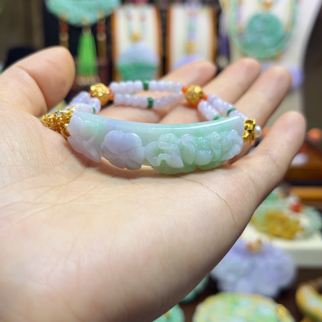 翡翠未镶嵌颈饰天然翡翠