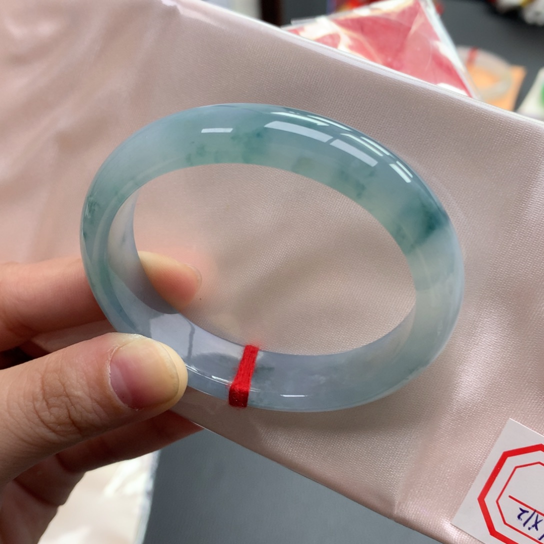 翡翠未镶嵌手镯12号贵妃