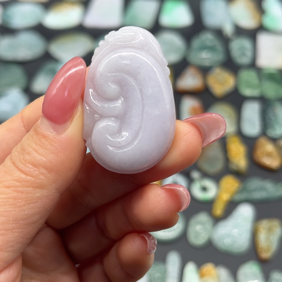 【闪购商品】翡翠颈饰未镶嵌如意