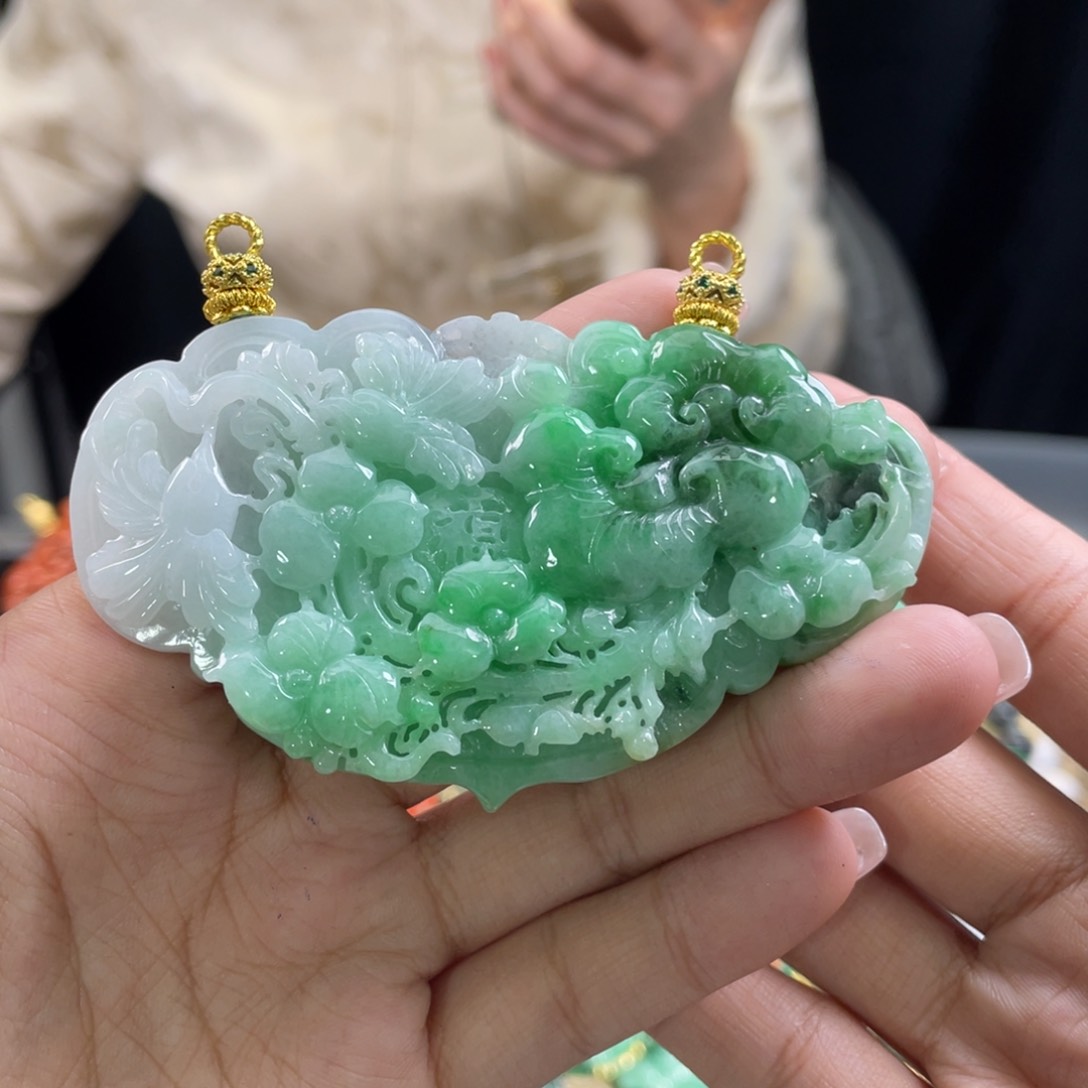 翡翠颈饰未镶嵌代编织