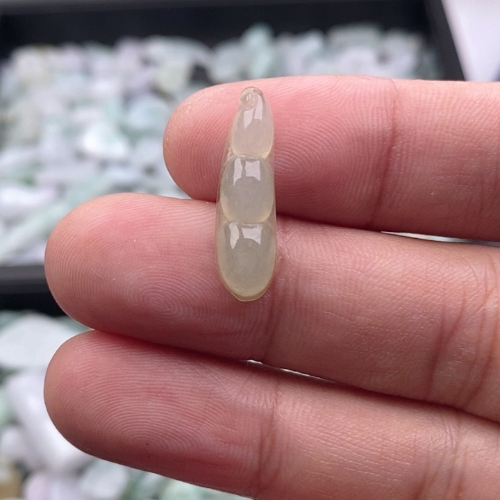 往***零翡翠未镶嵌吊坠(不含链)