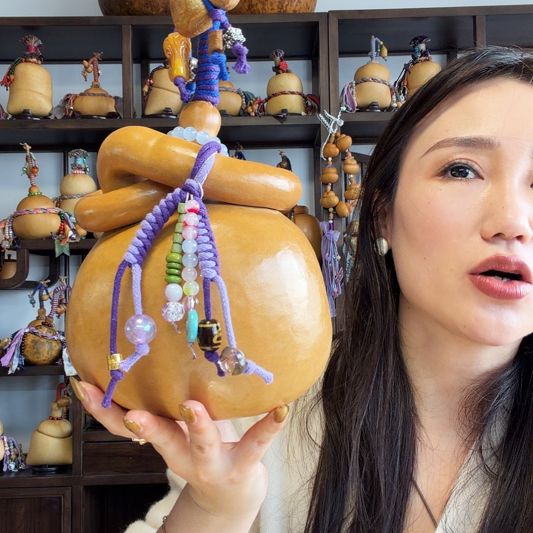 白***白老皮挽结钱袋子葫芦摆件