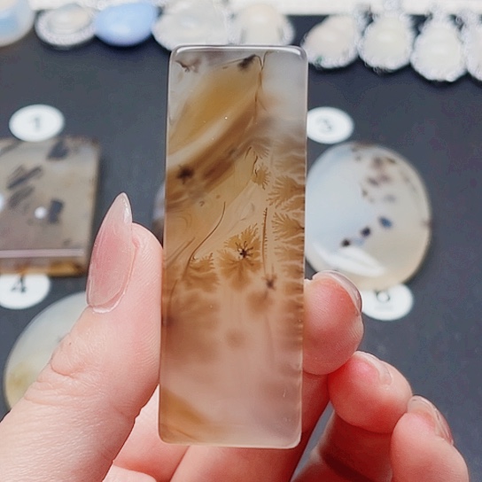 未镶嵌玛瑙/玉髓珠宝奇石