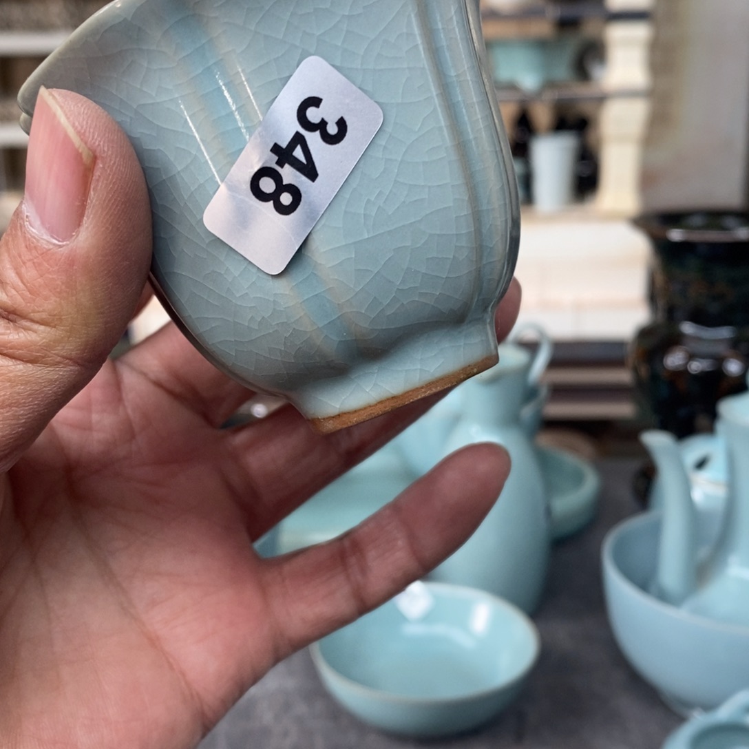 h***h摆件陶瓷抱朴瓷器仿古微蝦
