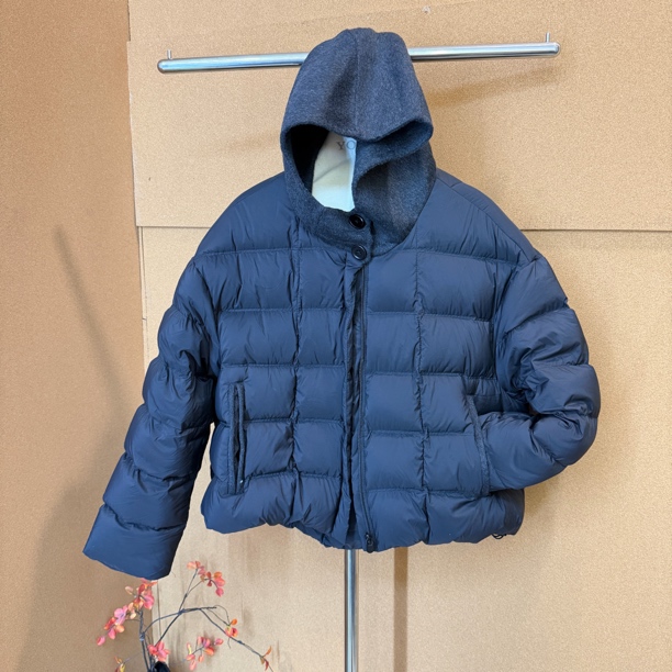 韩版立领女冬季加厚白鸭绒短款拼接连帽保暖百搭外套