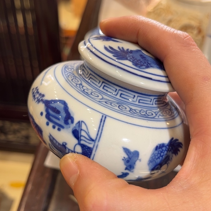 梁***方陶瓷中古工艺品摆件