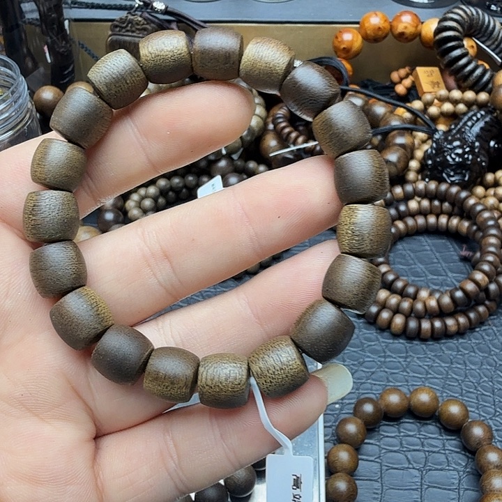 沉香碎屑沉香海南莺歌绿棋