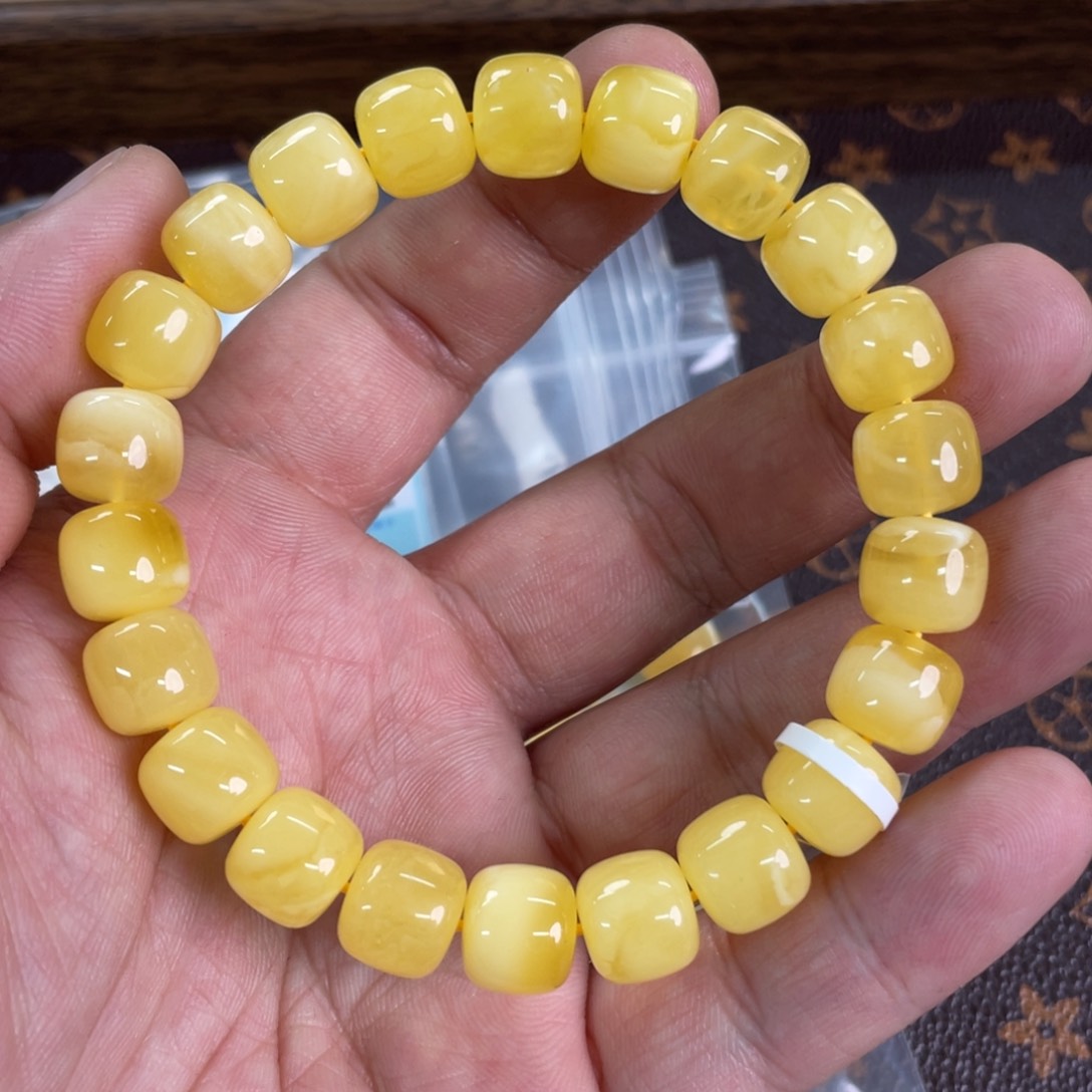 蜜蜡裸石未镶嵌1310000000