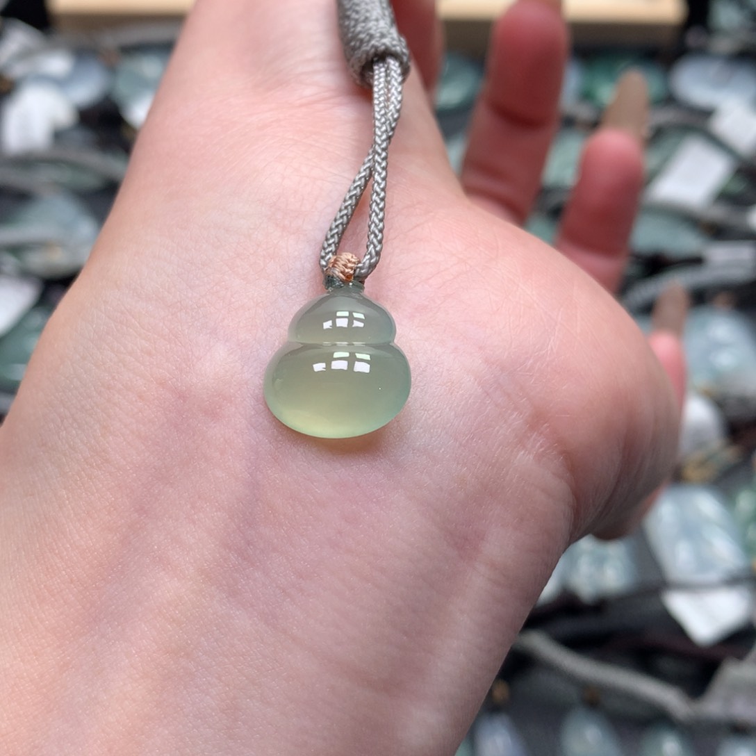 翡翠颈饰未镶嵌00000000000