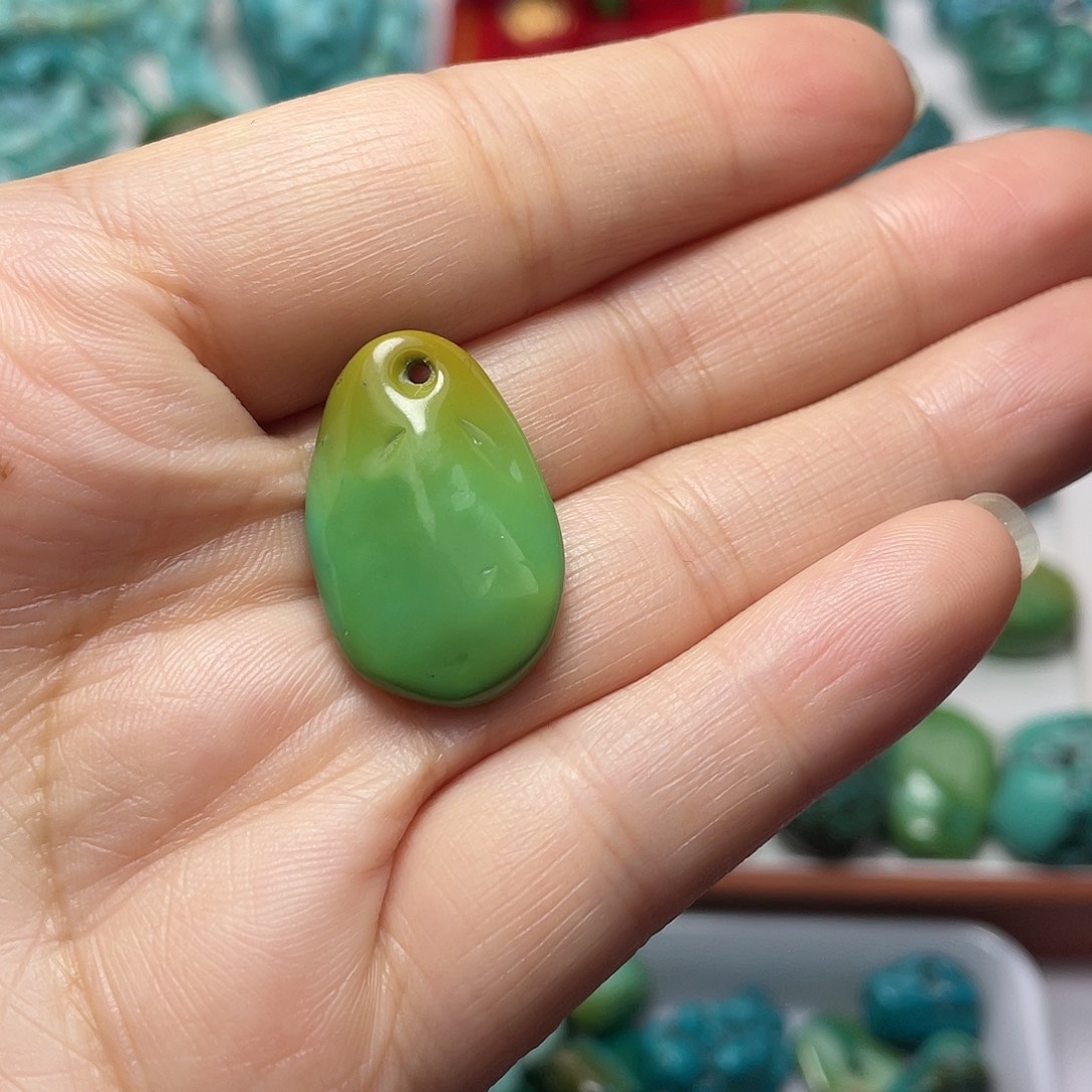 绿松石未镶嵌手链