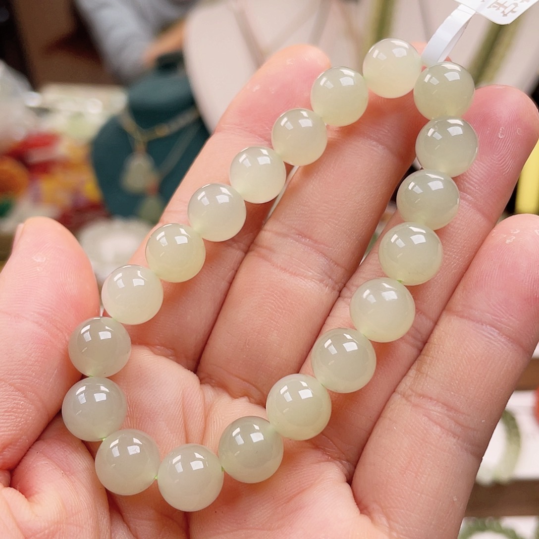 和田玉手链未镶嵌千**贝10