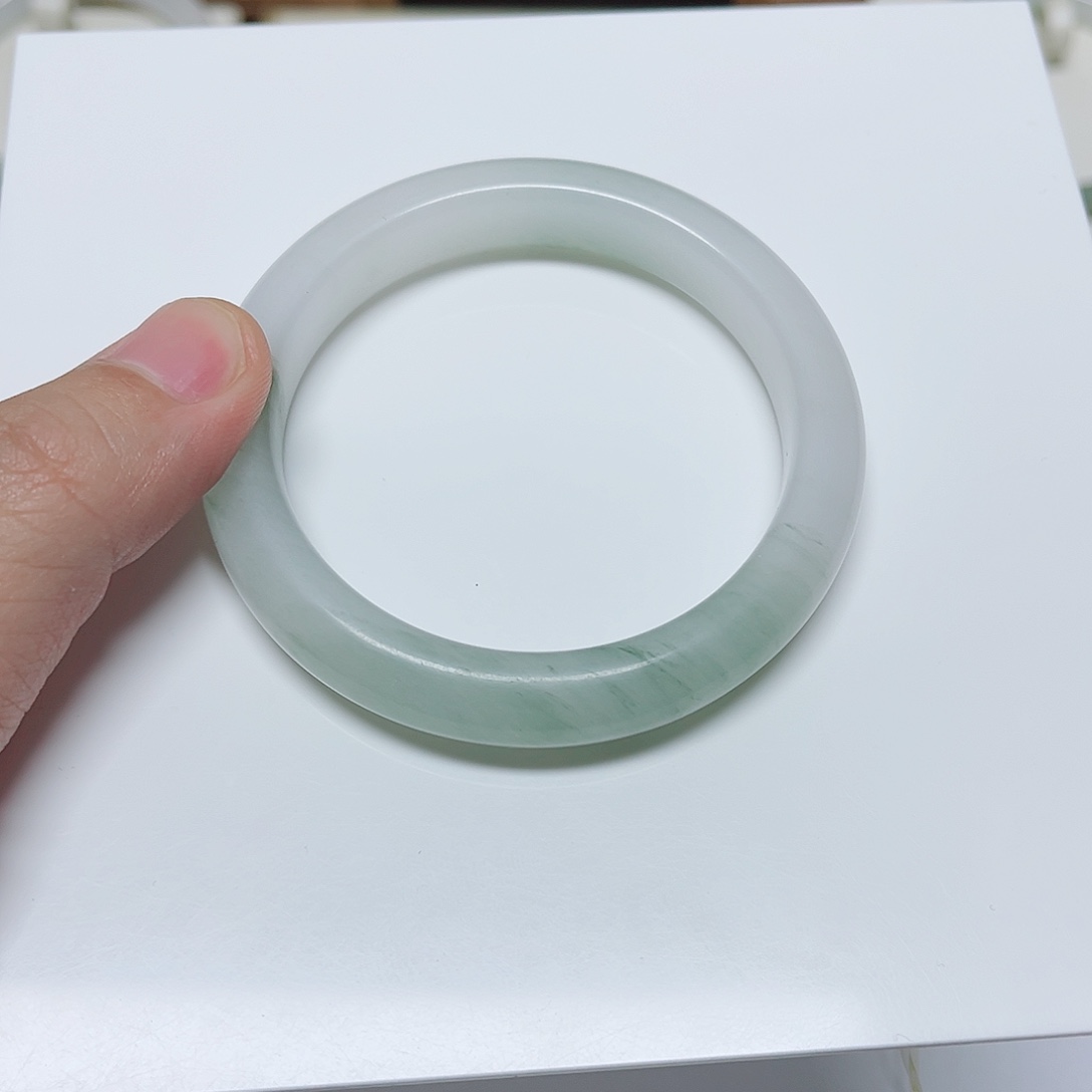 石英质玉手镯未镶嵌金*