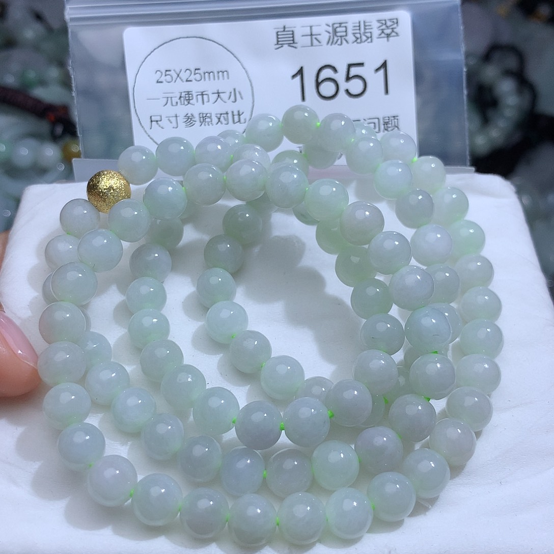 翡翠未镶嵌颈饰1651。