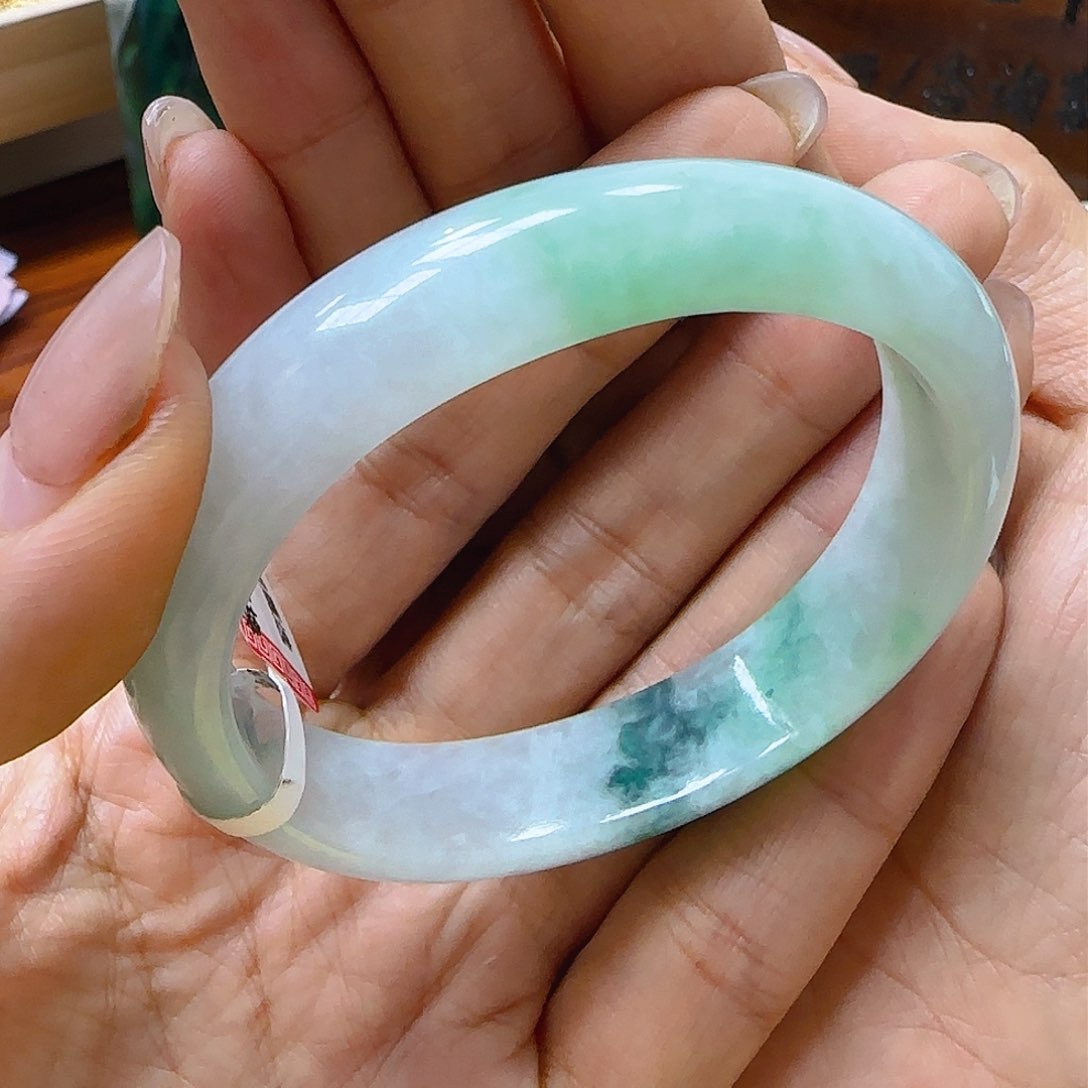 翡翠手镯未镶嵌翡翠660