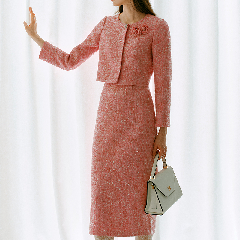 新款亮粉色套装半裙2025年秋冬奢雅包臀半身裙MOGD04WSK210P71
