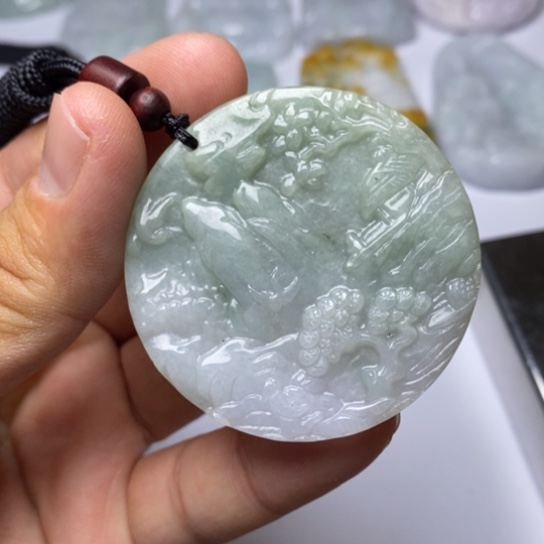 翡翠未镶嵌颈饰翡翠